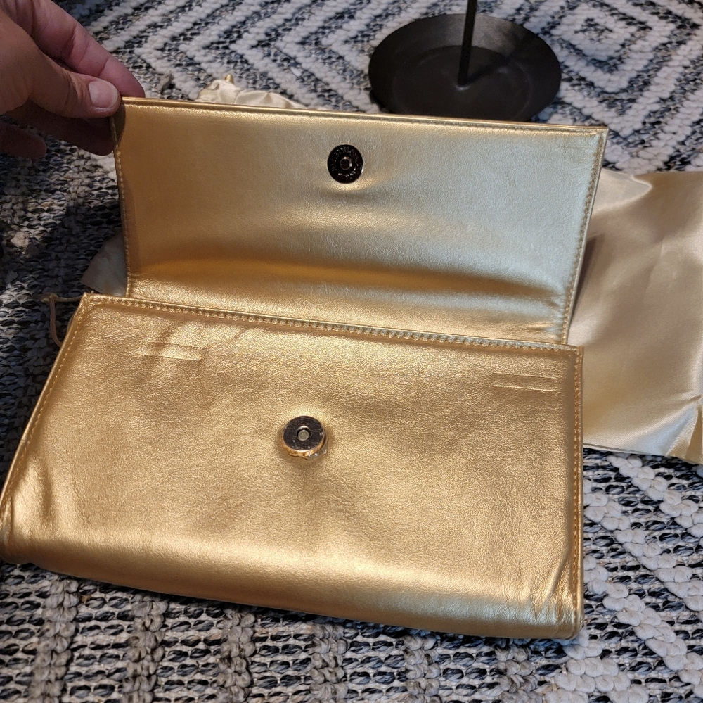 Pandora Gold Rare Retired Shine Clutch with Dustbag - Picture 3 of 8